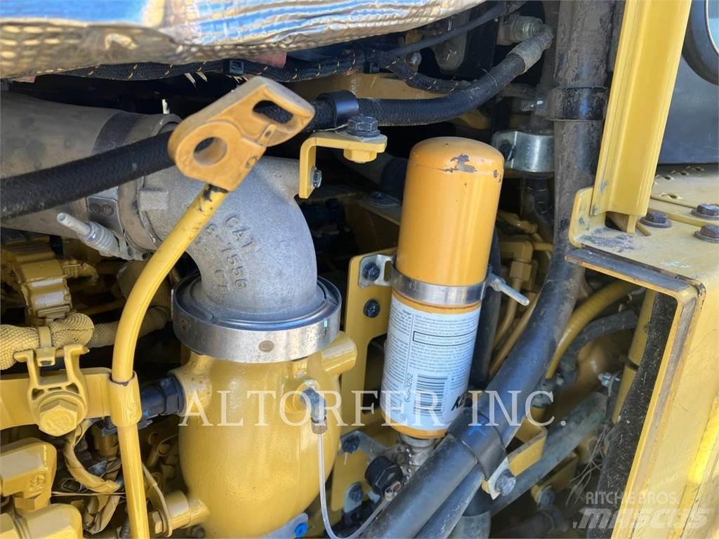 CAT D6T LGPPAT Гусеничные бульдозеры