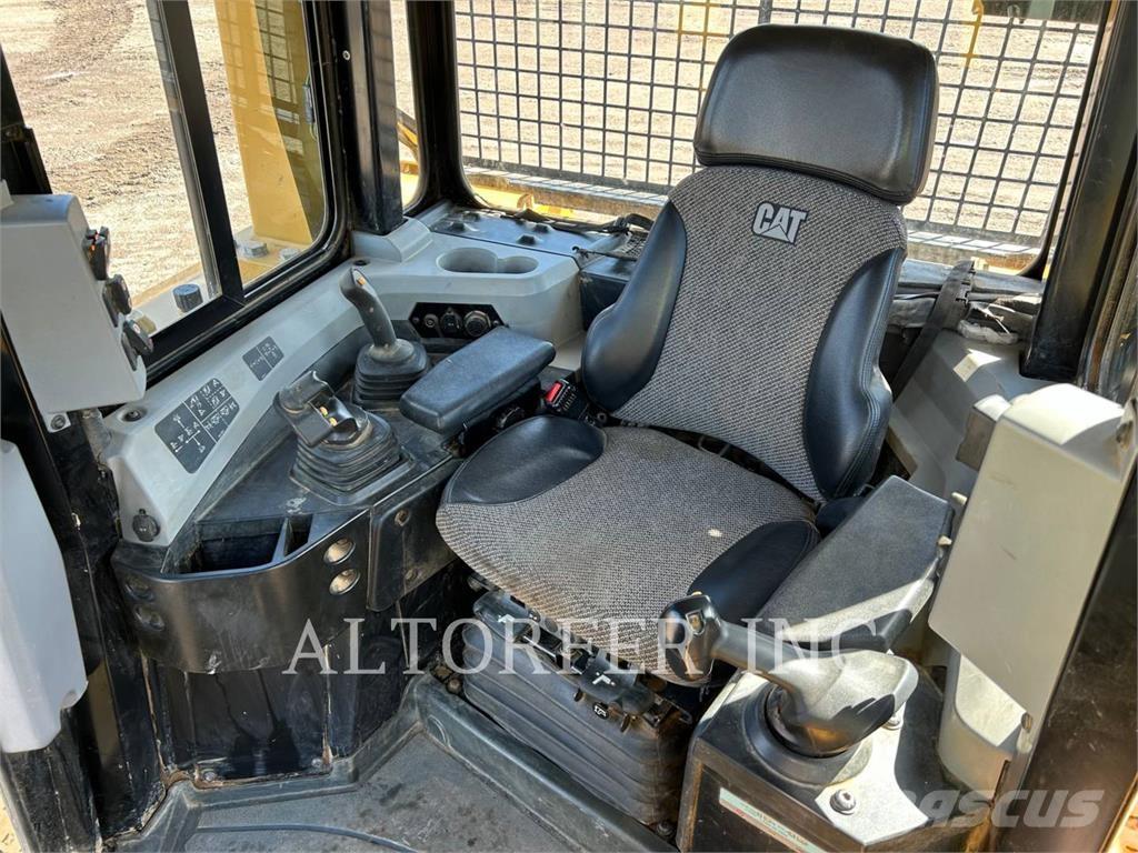 CAT D6T LGPPAT Гусеничные бульдозеры