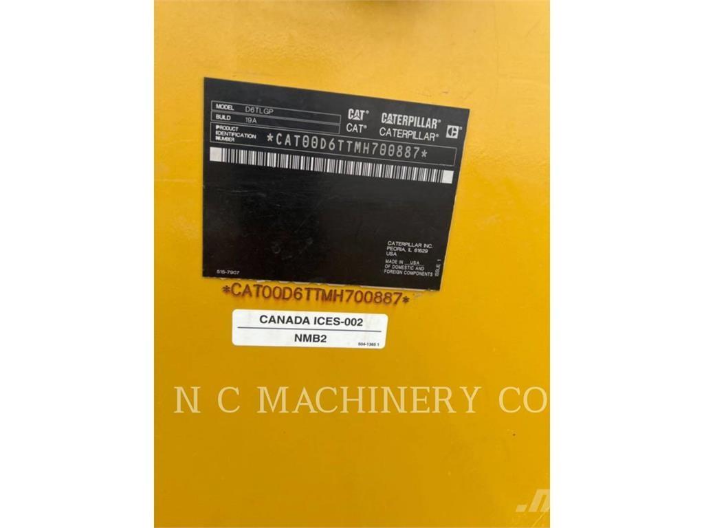 CAT D6T LGPVP Гусеничные бульдозеры