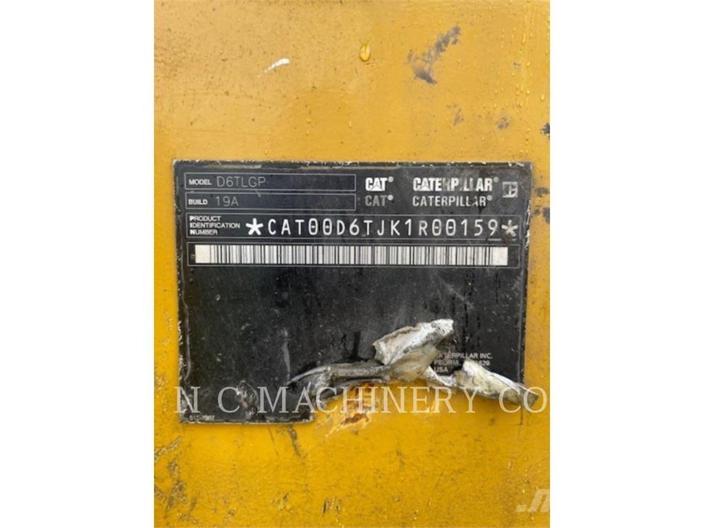 CAT D6T LGPVP Гусеничные бульдозеры