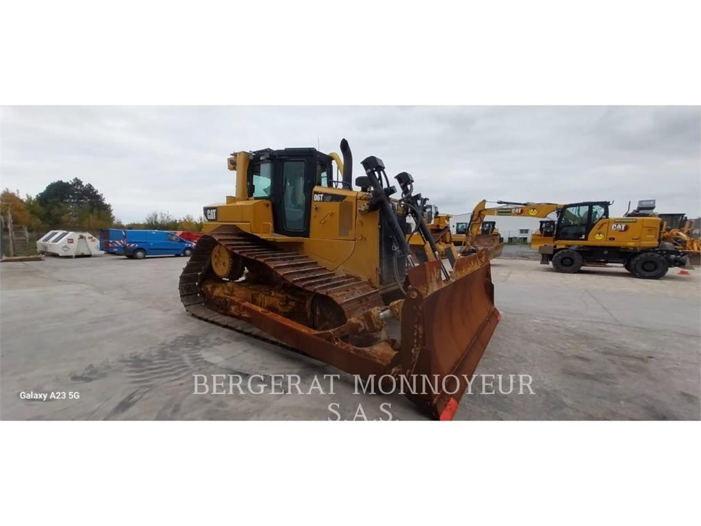 CAT D6T4F LGP Гусеничные бульдозеры