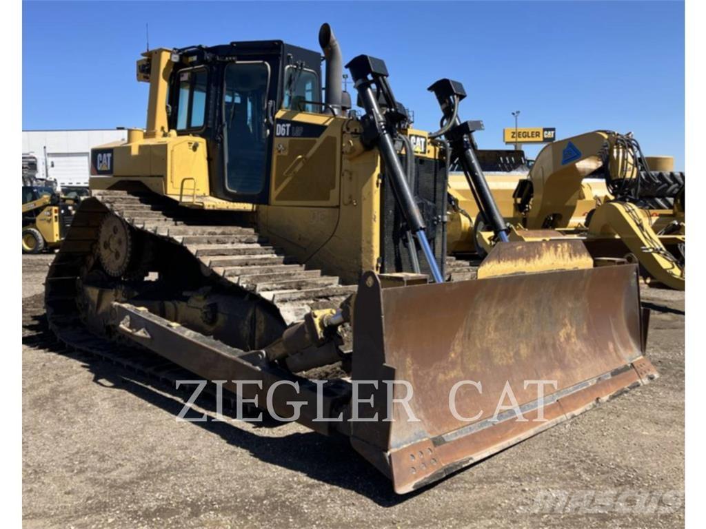 CAT D6T4FLGPA Гусеничные бульдозеры