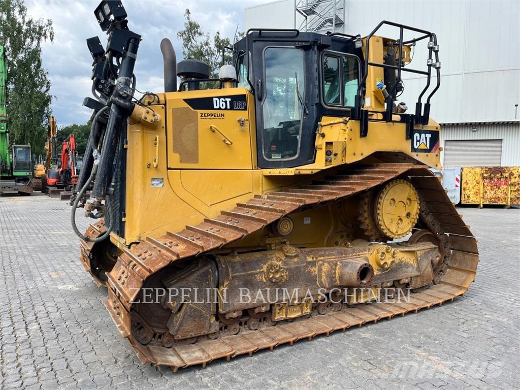CAT D6TM Гусеничные бульдозеры