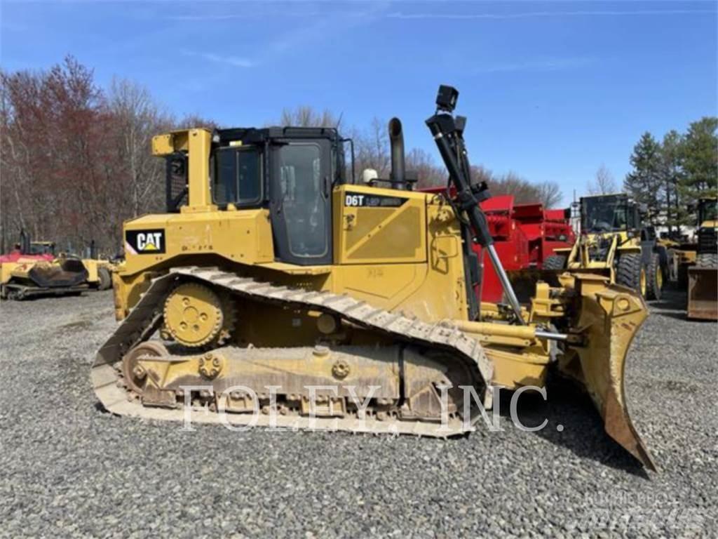 CAT D6TVP Гусеничные бульдозеры