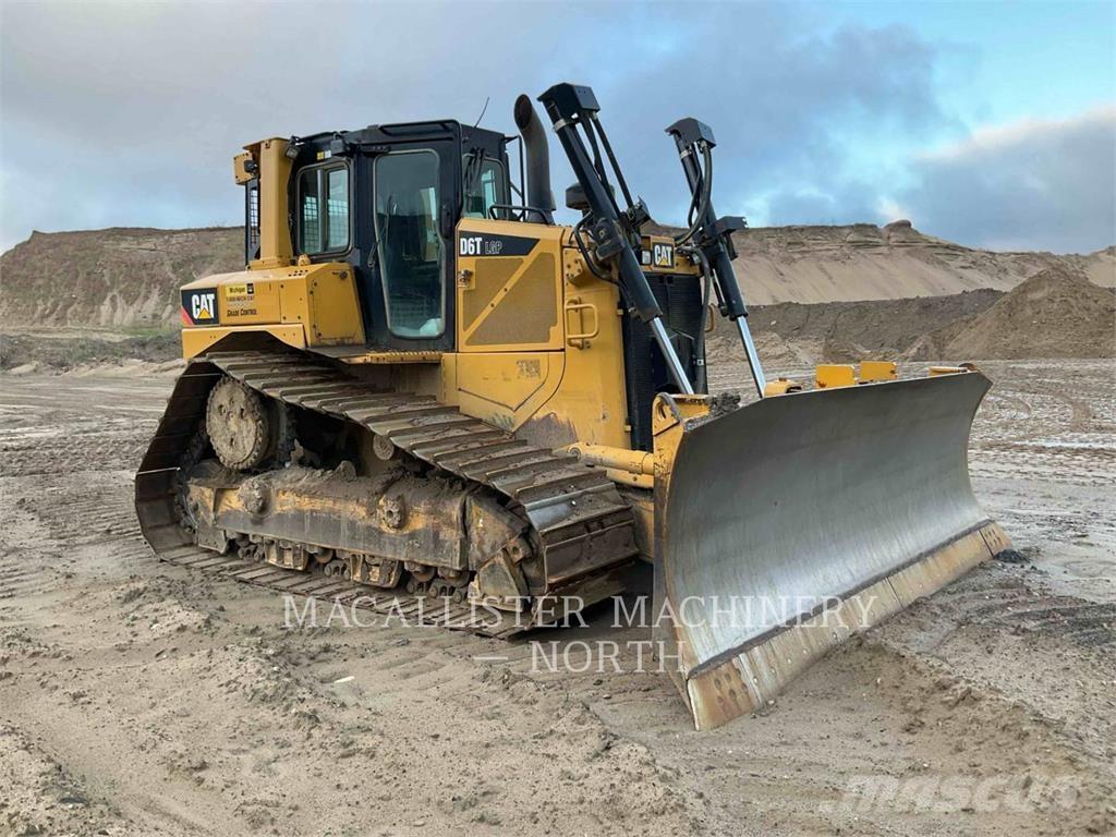 CAT D6TVP Гусеничные бульдозеры