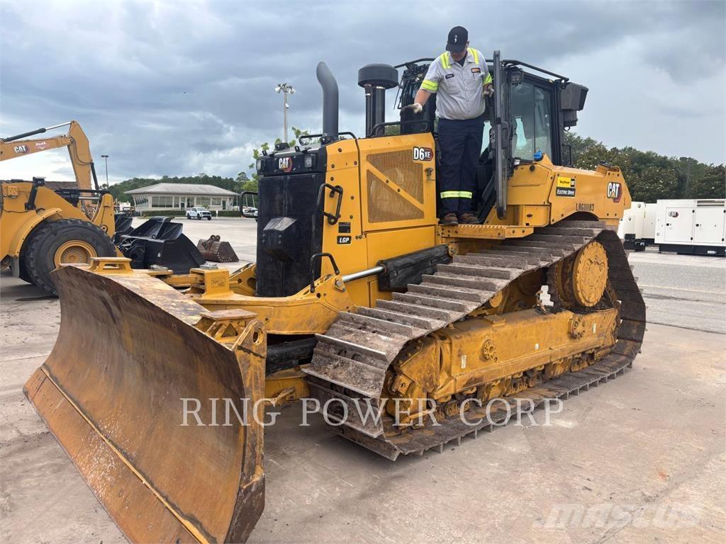 CAT D6XEVPAT Гусеничные бульдозеры