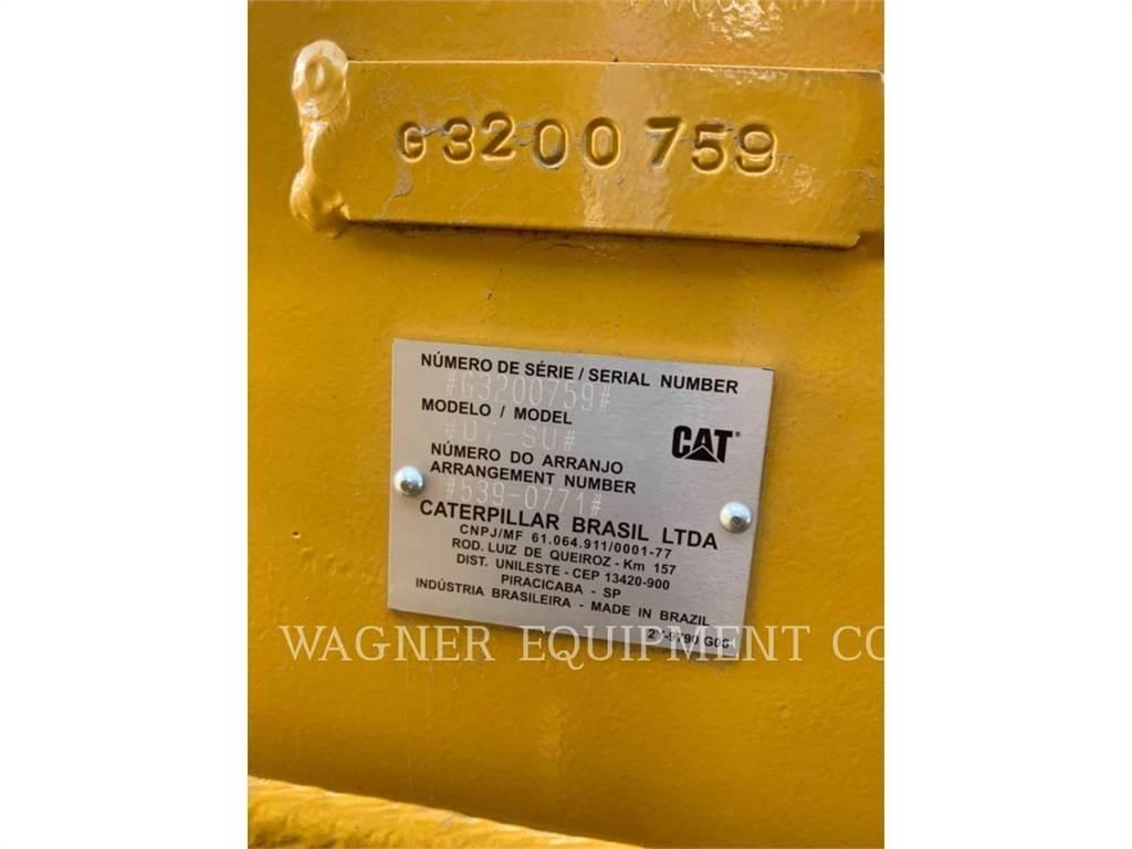 CAT D7 Гусеничные бульдозеры