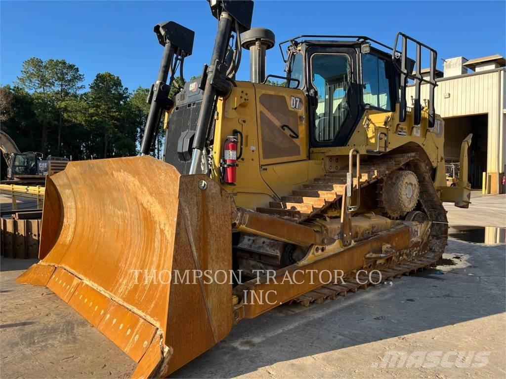 CAT D7 Гусеничные бульдозеры