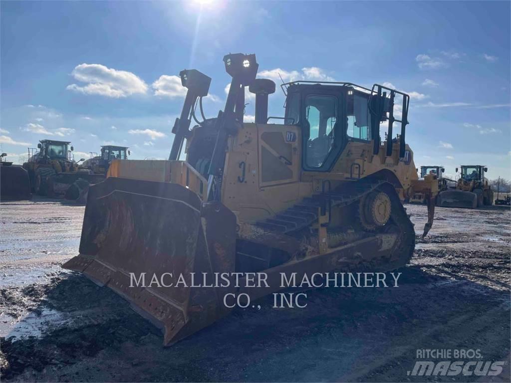 CAT D7 Гусеничные бульдозеры