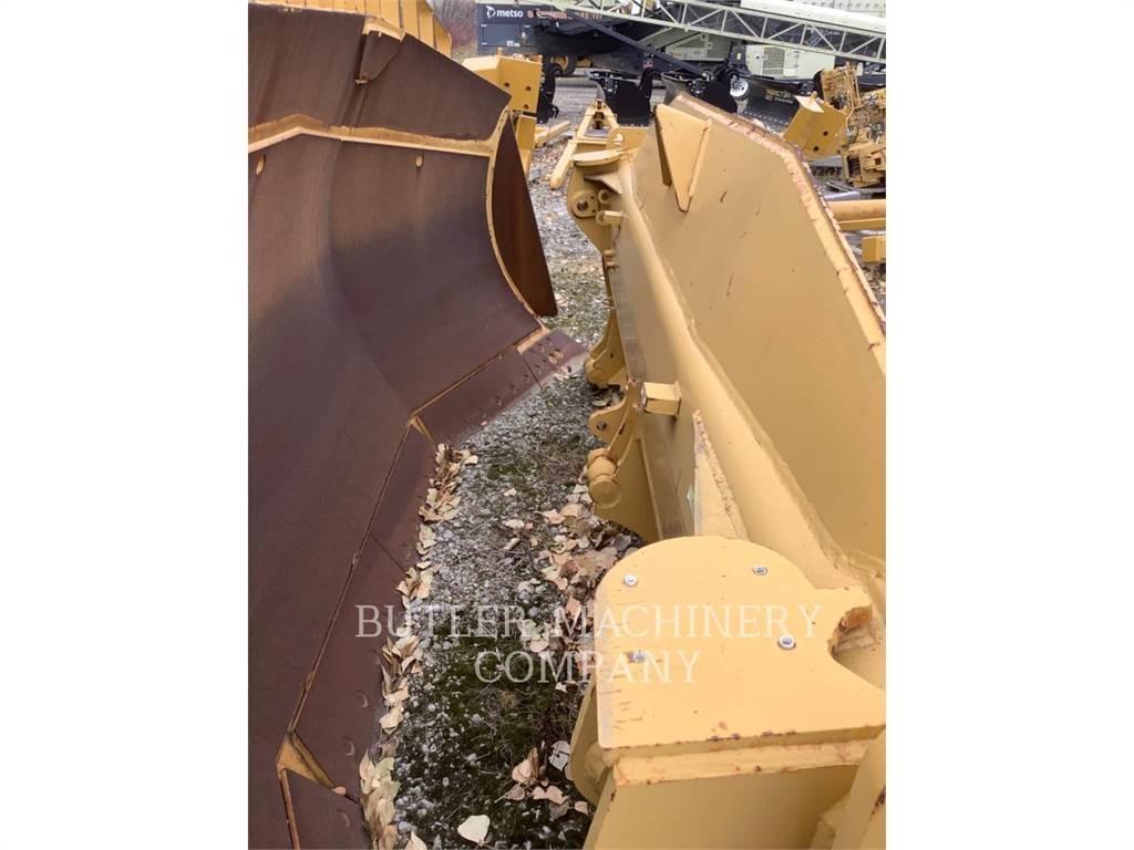 CAT D7E Бульдозерные отвалы
