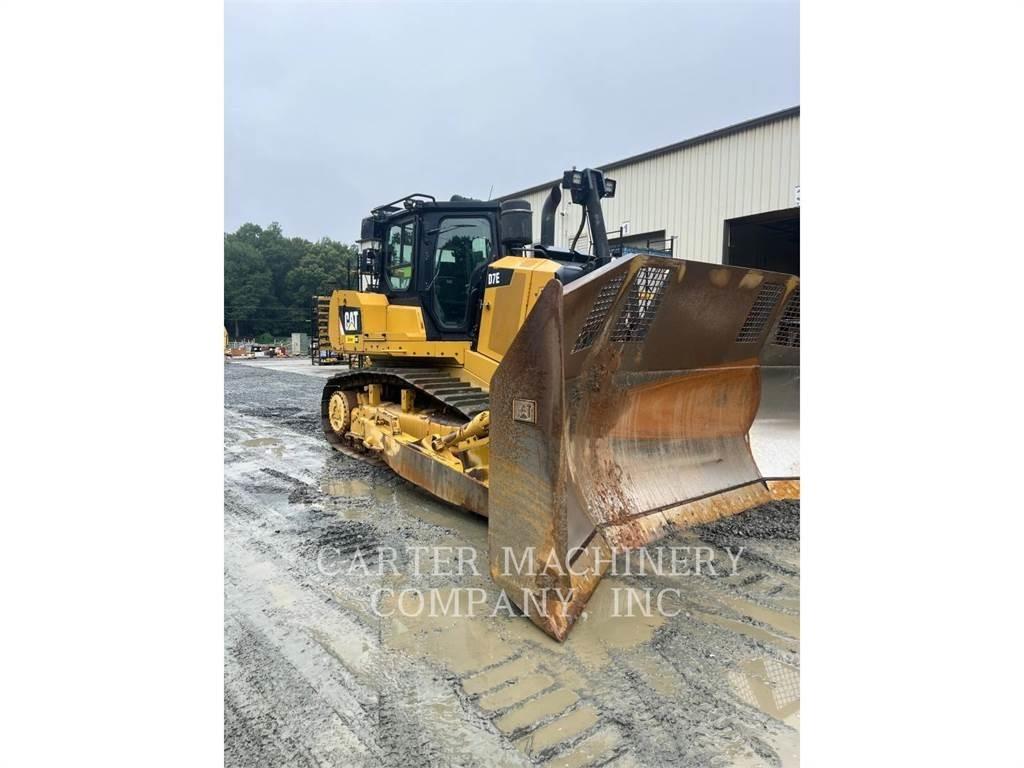 CAT D7E Гусеничные бульдозеры