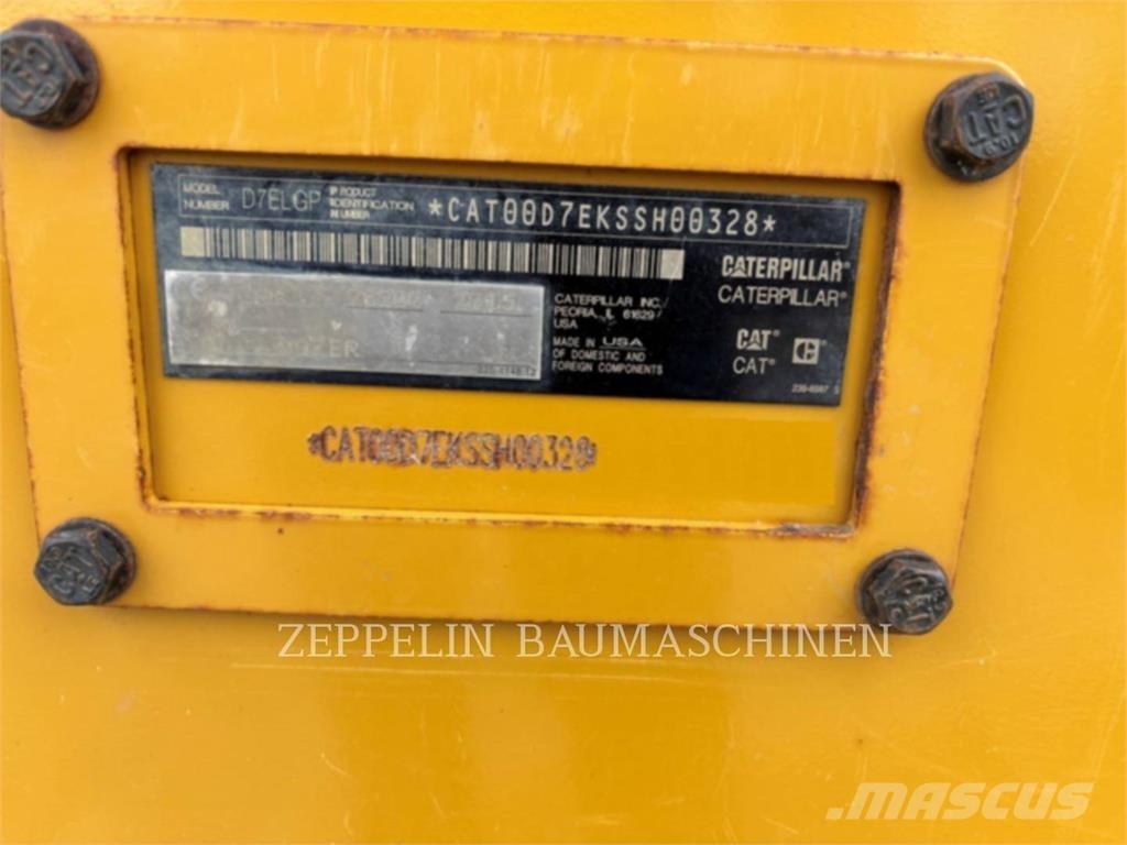 CAT D7E Гусеничные бульдозеры