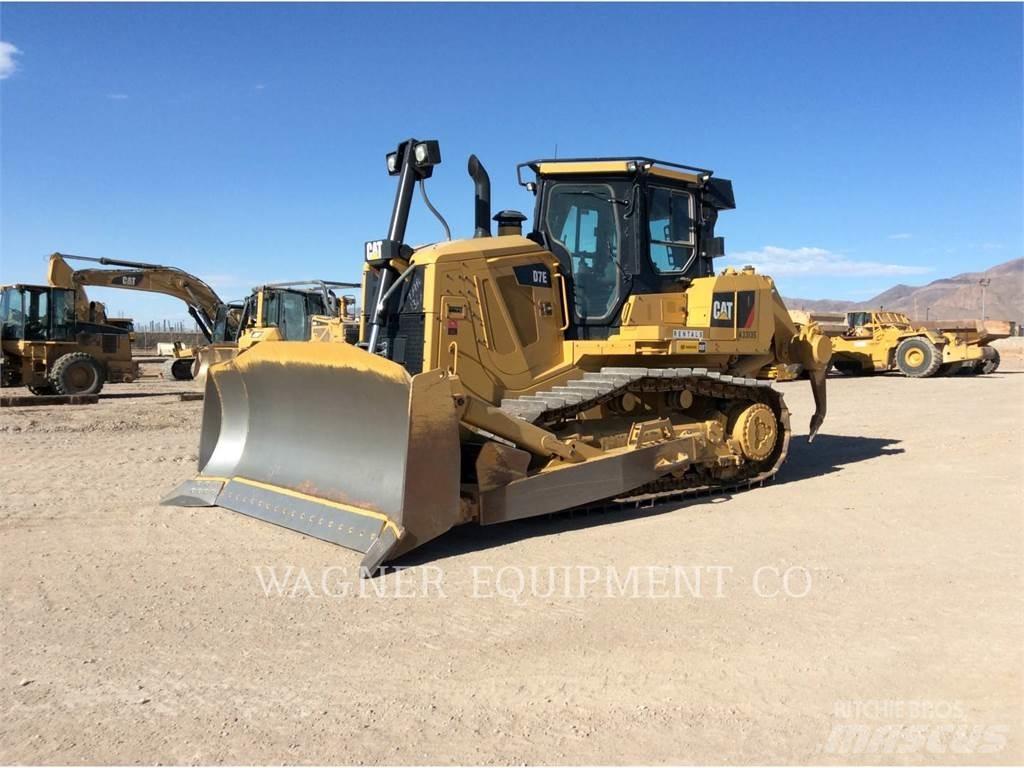 CAT D7E Гусеничные бульдозеры