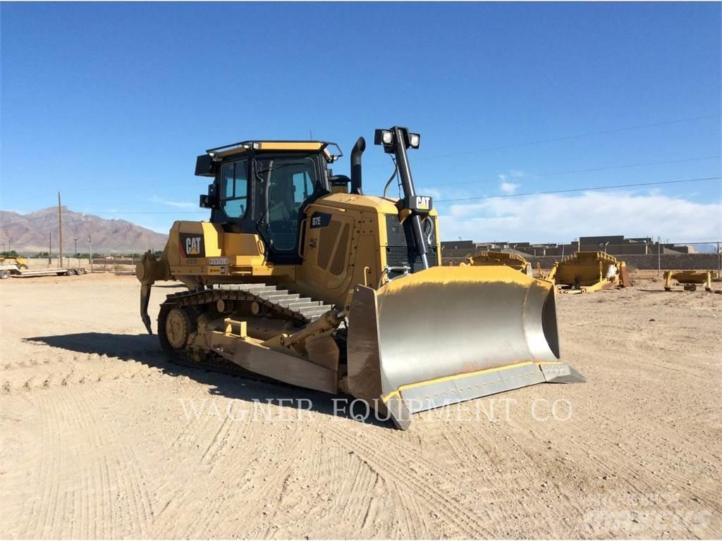 CAT D7E Гусеничные бульдозеры