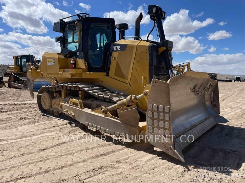 CAT D7E Гусеничные бульдозеры