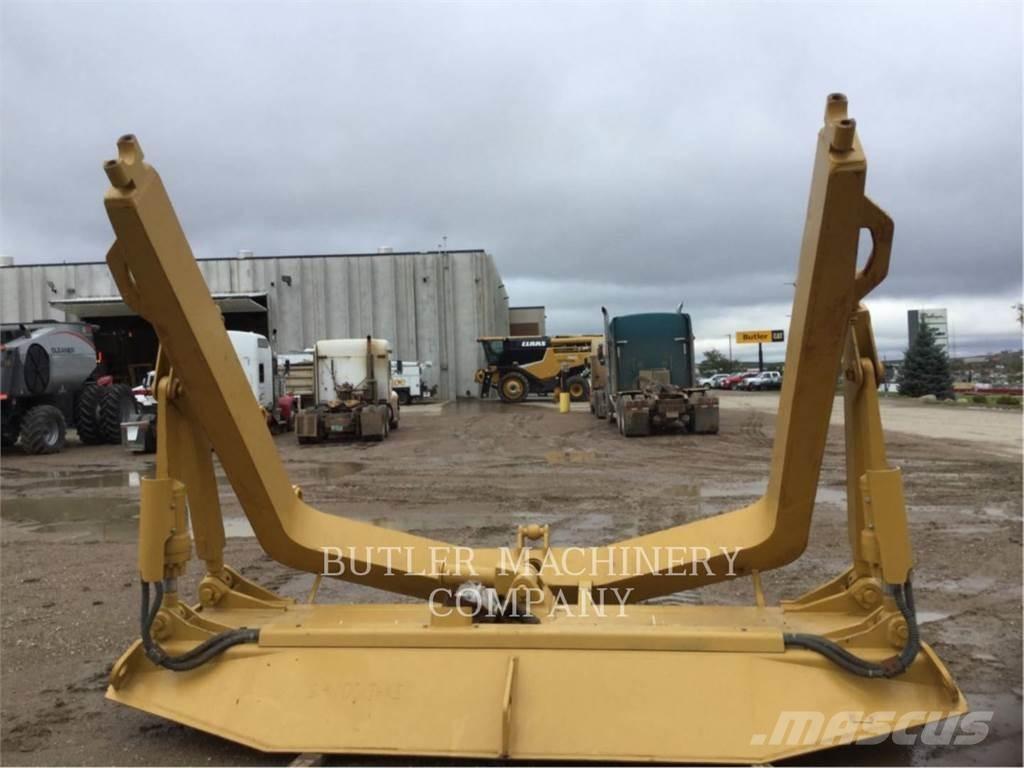 CAT D7E A BLADE Бульдозерные отвалы