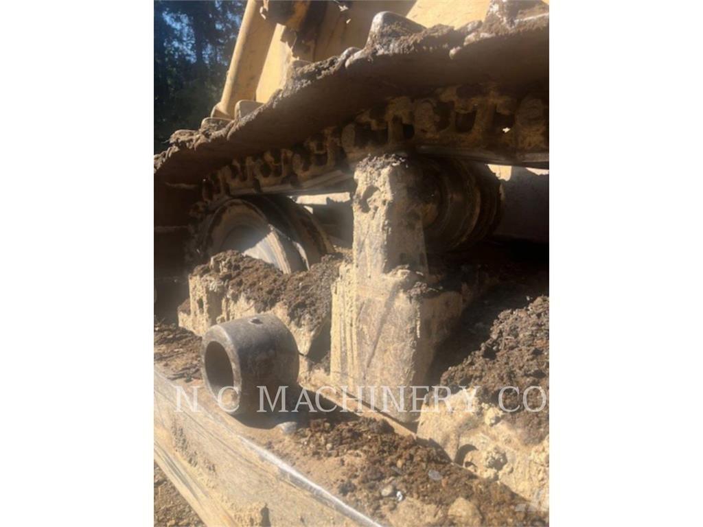 CAT D7G Гусеничные бульдозеры