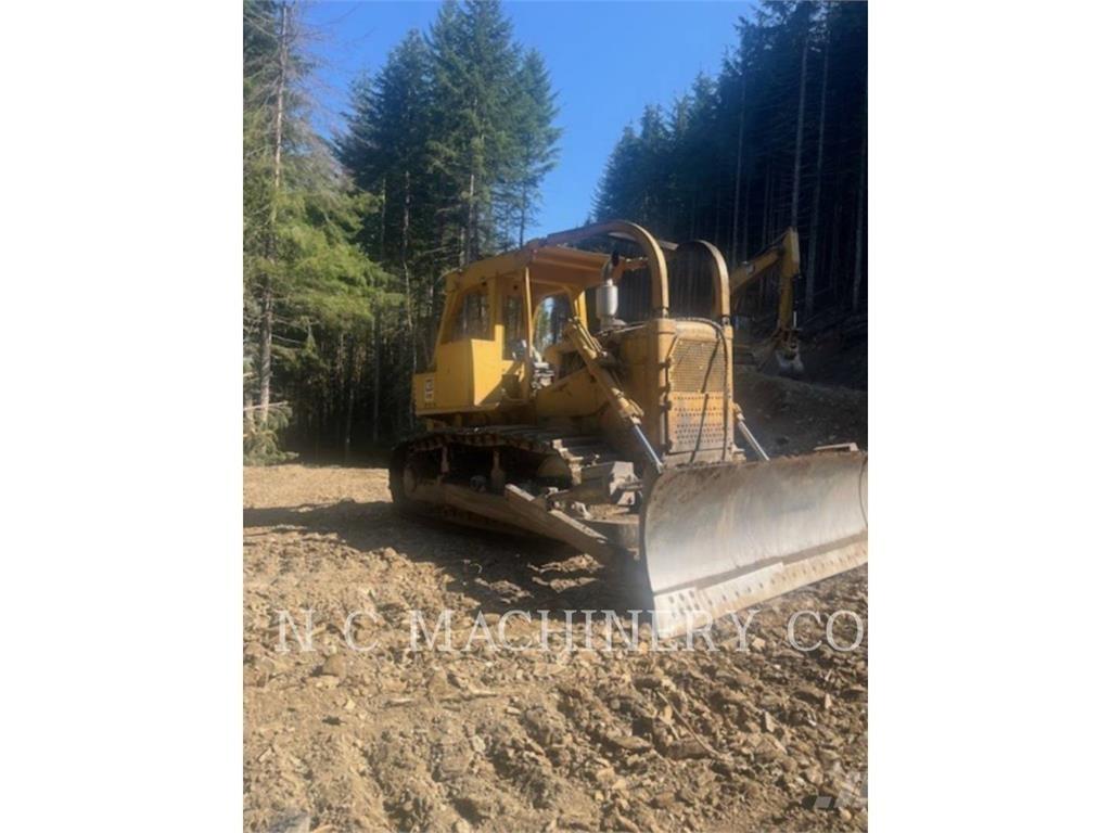 CAT D7G Гусеничные бульдозеры