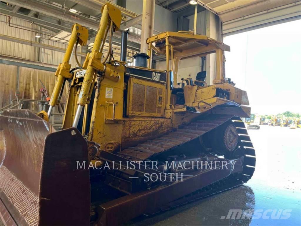 CAT D7R Гусеничные бульдозеры