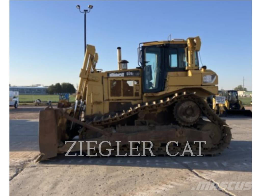CAT D7R Гусеничные бульдозеры