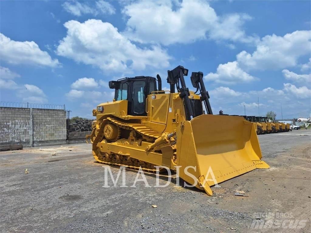 CAT D8 Гусеничные бульдозеры