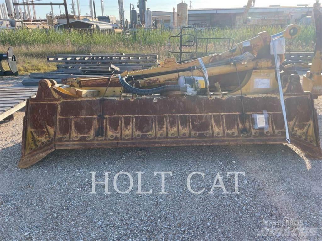 CAT D8 Гусеничные бульдозеры