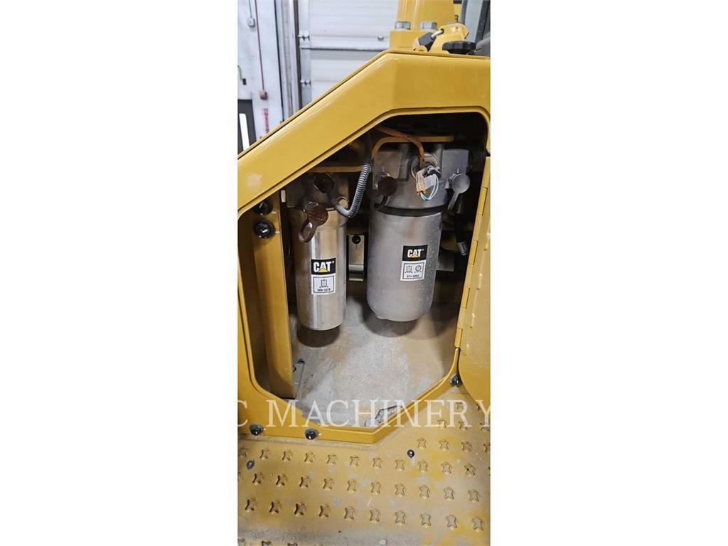 CAT D8 Гусеничные бульдозеры