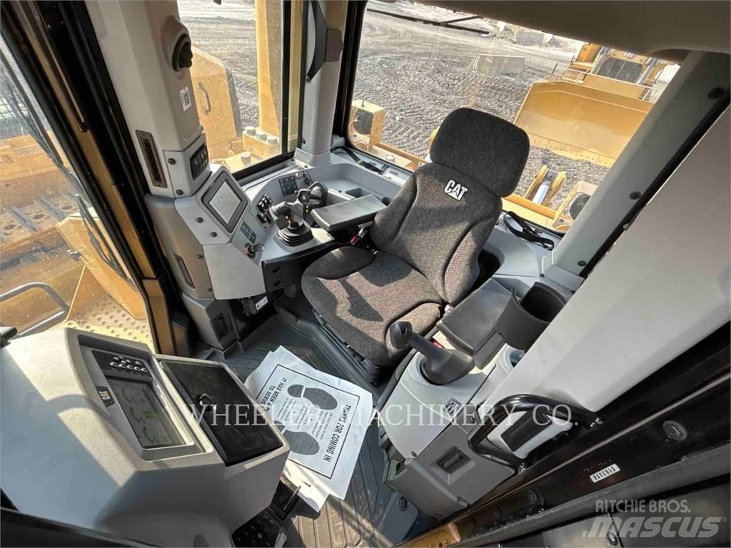CAT D8 SU Гусеничные бульдозеры
