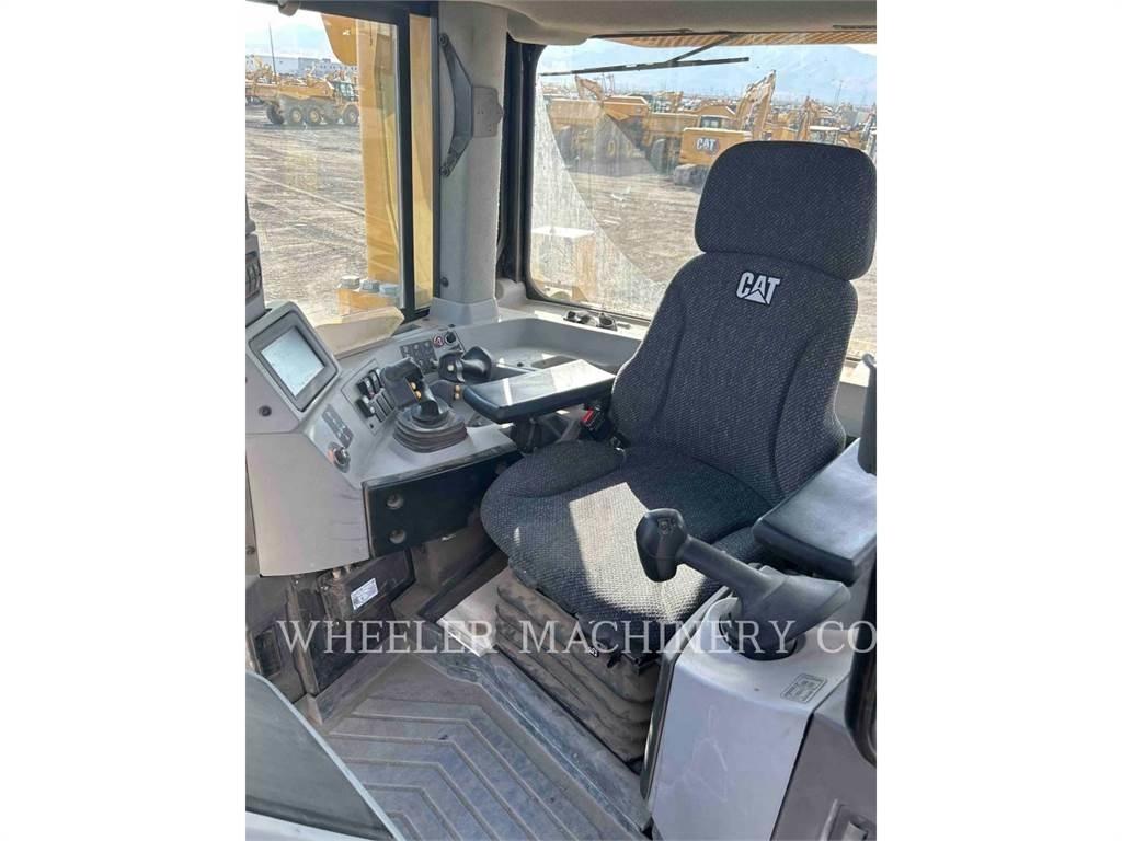 CAT D8 SU Гусеничные бульдозеры