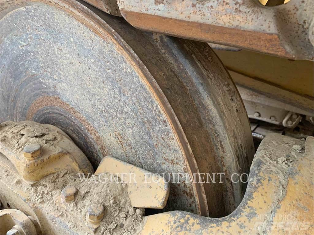 CAT D8H Гусеничные бульдозеры