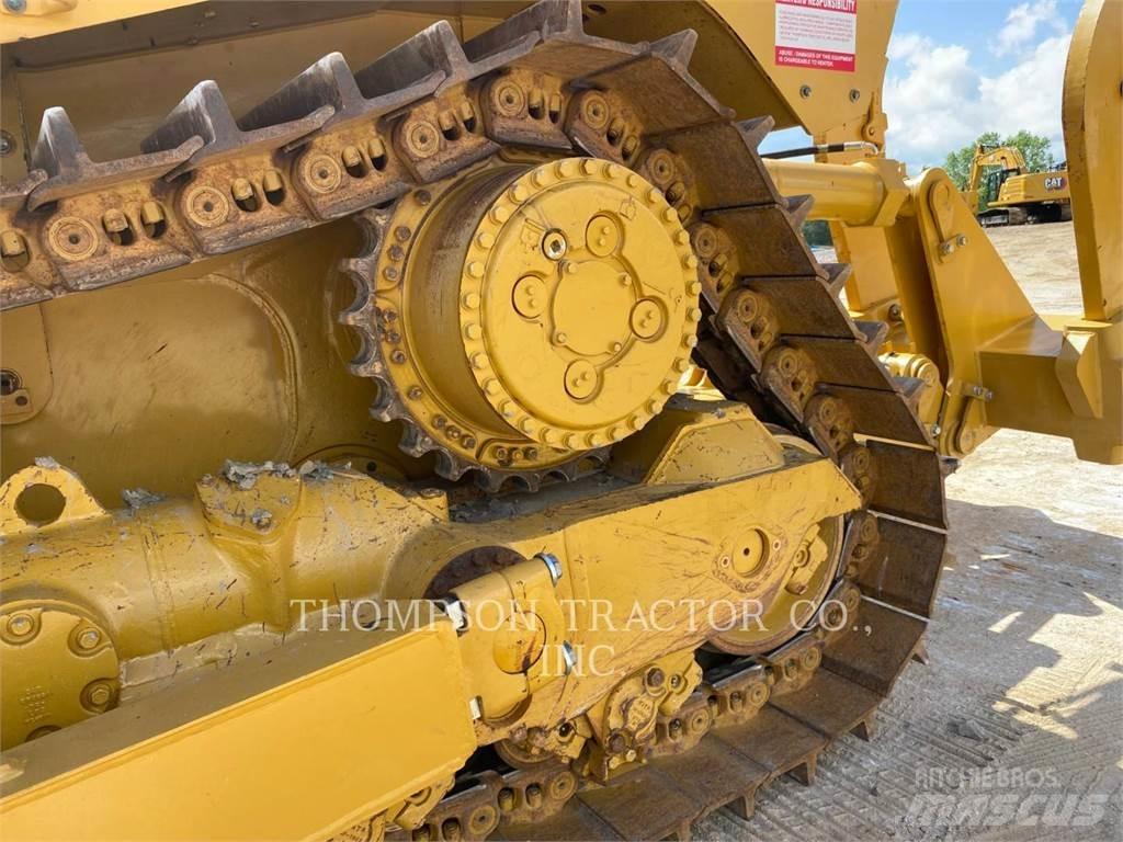 CAT D8T Гусеничные бульдозеры