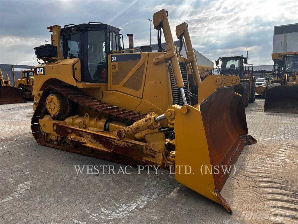 CAT D8T Гусеничные бульдозеры