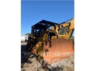 CAT D8T Гусеничные бульдозеры
