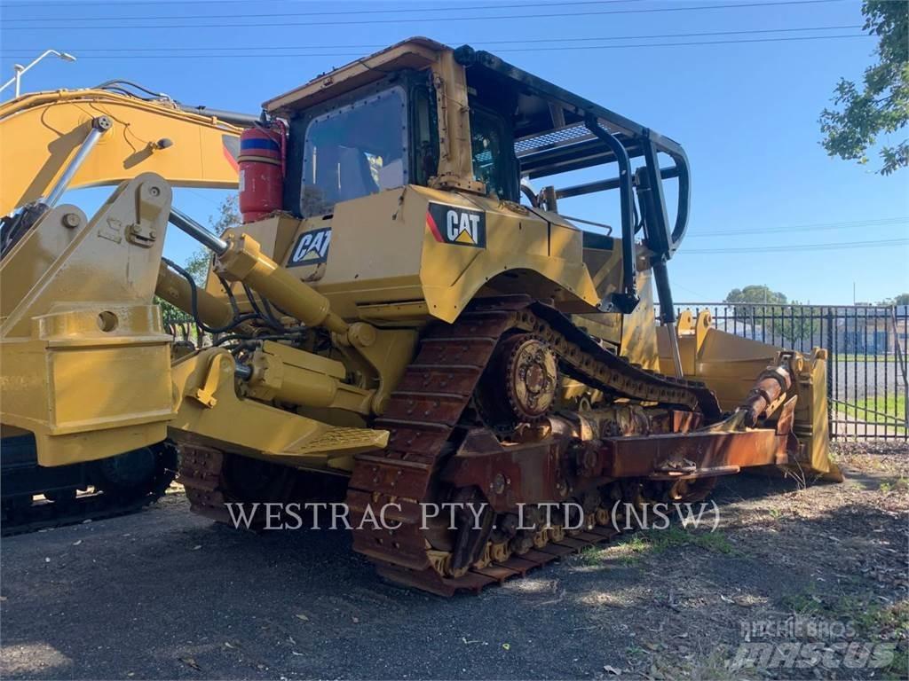 CAT D8T Гусеничные бульдозеры