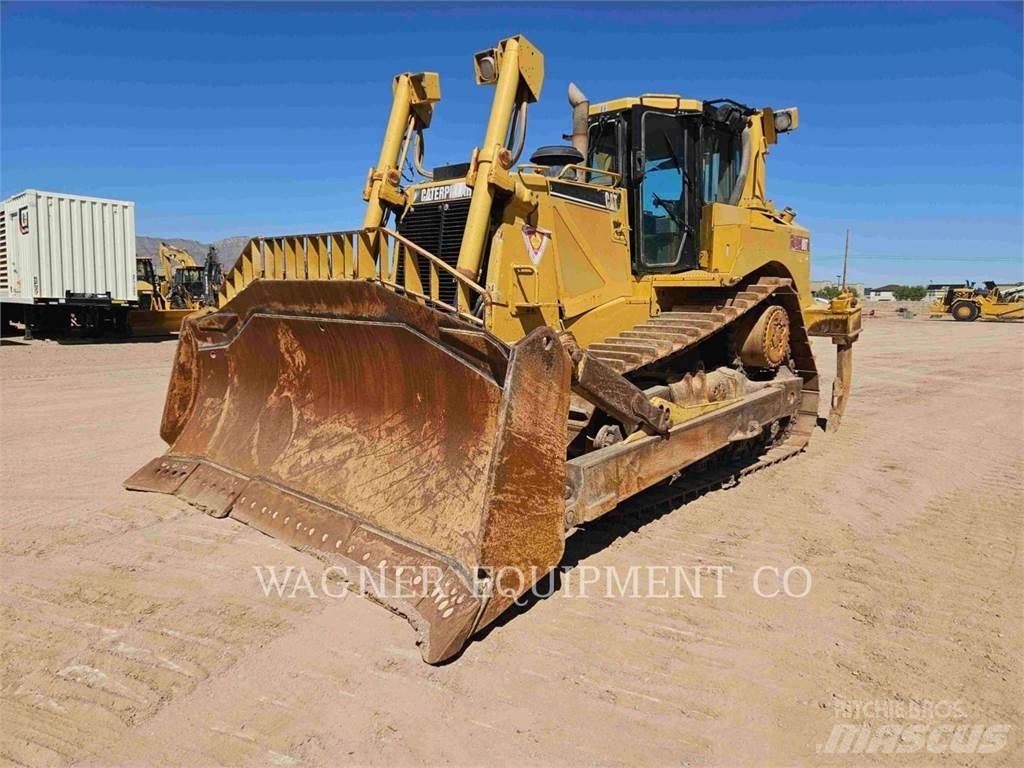 CAT D8T Гусеничные бульдозеры