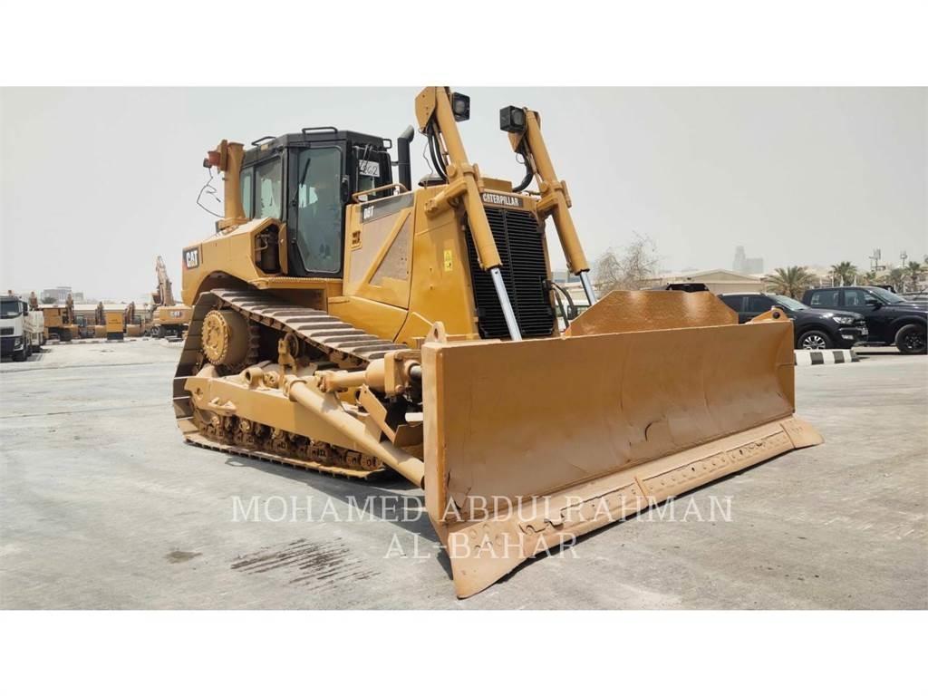 CAT D8T Гусеничные бульдозеры