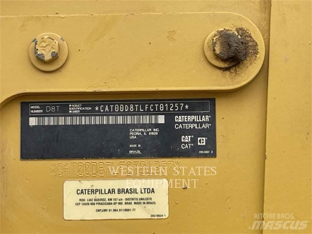 CAT D8T Гусеничные бульдозеры