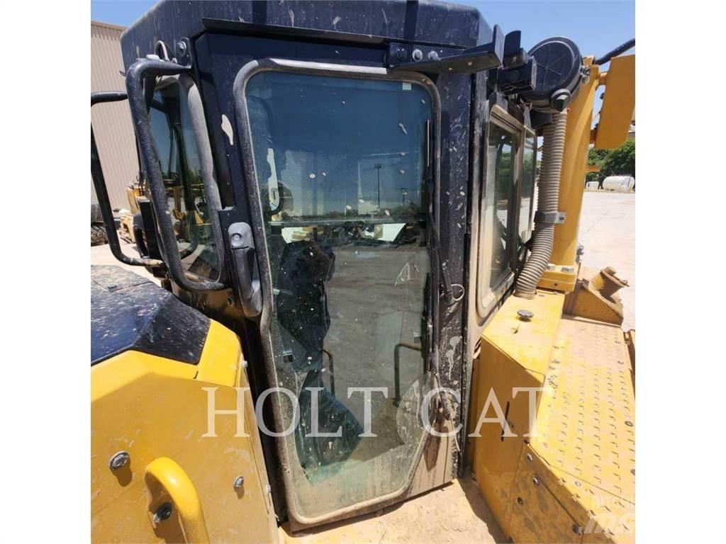 CAT D8T Гусеничные бульдозеры
