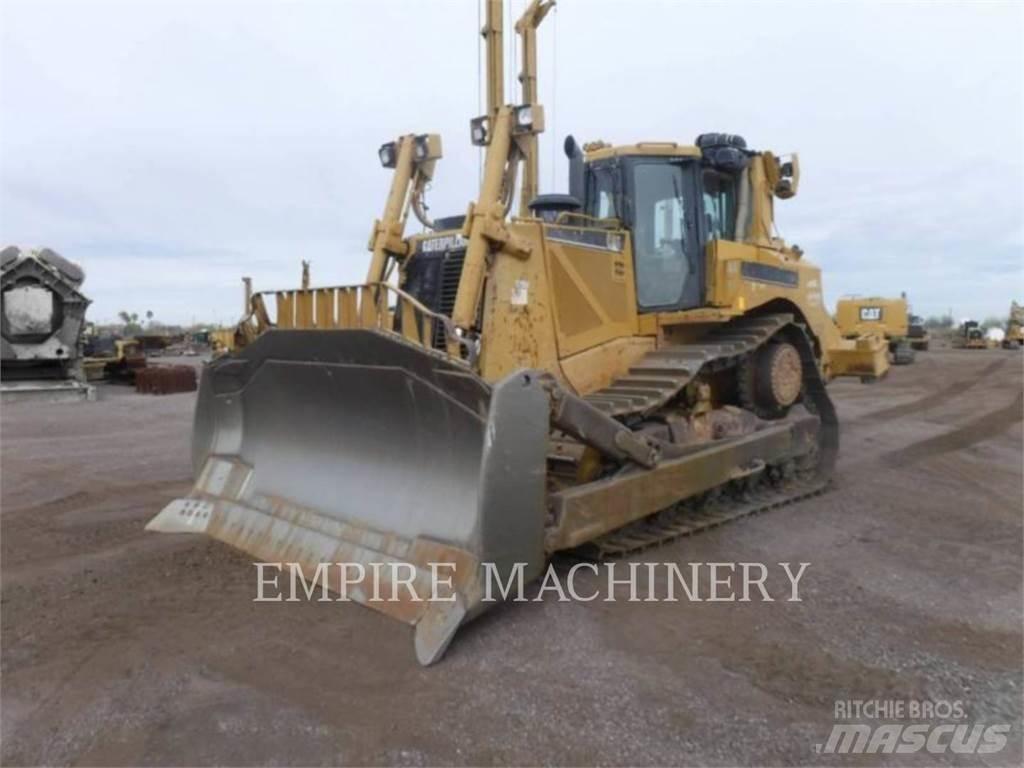 CAT D8T Гусеничные бульдозеры