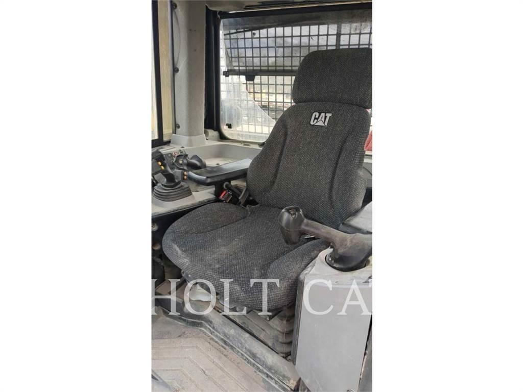 CAT D8T Гусеничные бульдозеры