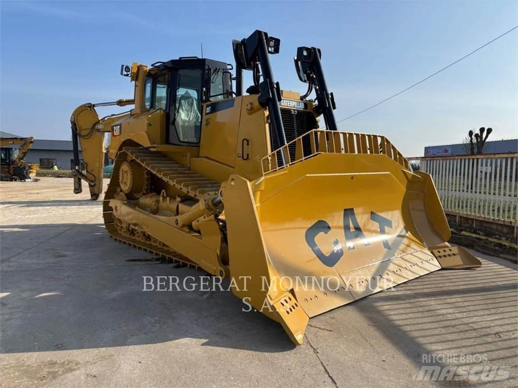CAT D8T Гусеничные бульдозеры