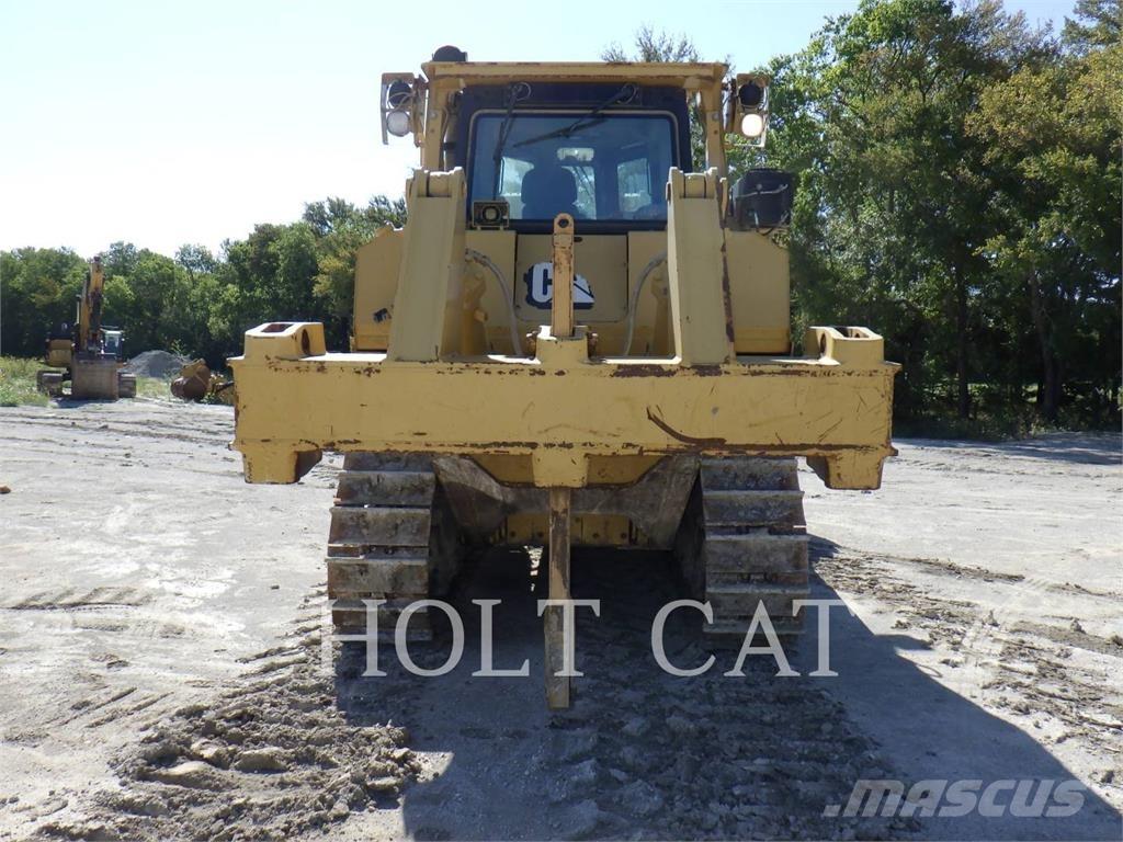 CAT D8T Гусеничные бульдозеры