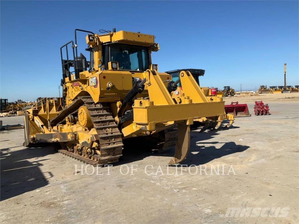 CAT D8T Гусеничные бульдозеры