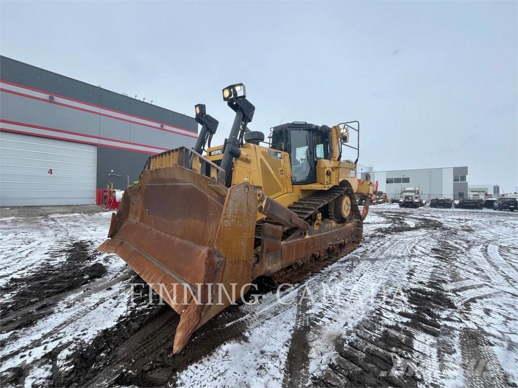 CAT D8T Гусеничные бульдозеры
