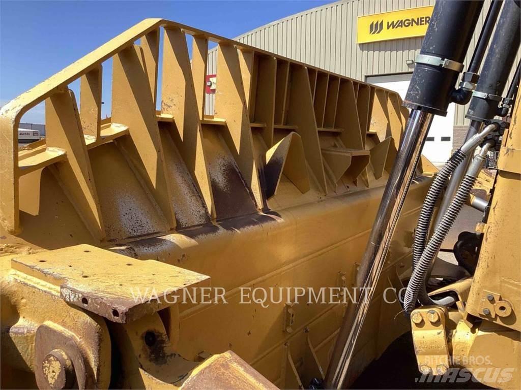 CAT D8T Гусеничные бульдозеры