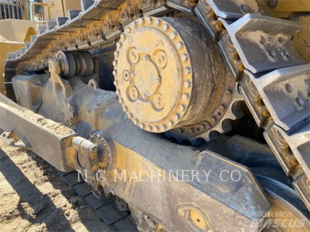CAT D8T Гусеничные бульдозеры