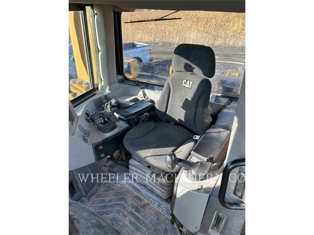 CAT D8T SU Гусеничные бульдозеры
