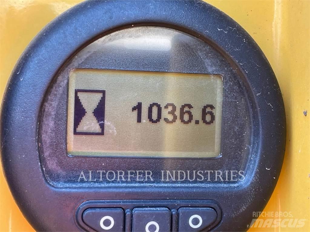 CAT D8T W Гусеничные бульдозеры