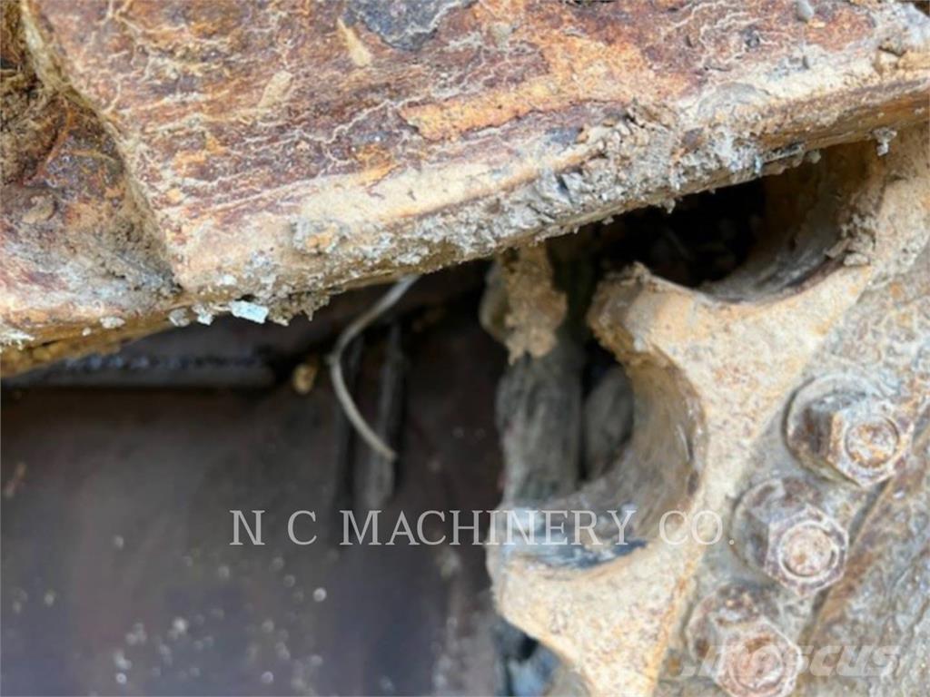 CAT D8T WH Грузовики-Самосвалы