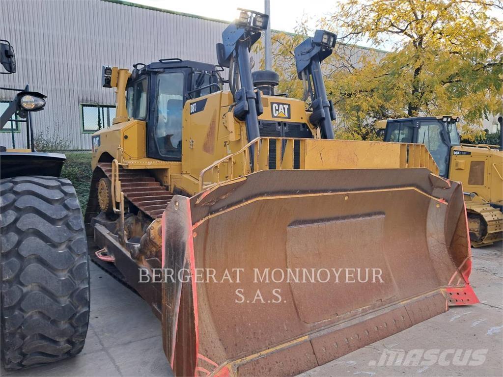 CAT D8T4F Гусеничные бульдозеры